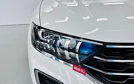 Volkswagen T-Roc I, 2023 год, 1 839 000 рублей, 5 фотография