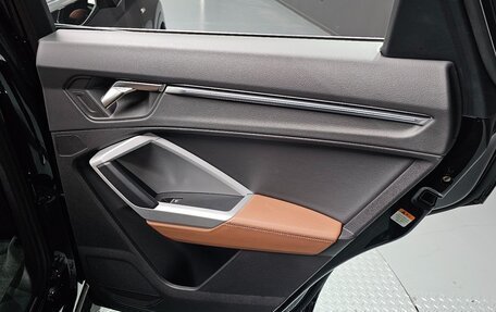 Audi Q3, 2022 год, 2 420 000 рублей, 25 фотография