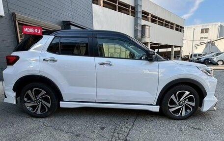 Toyota Raize I, 2023 год, 1 187 000 рублей, 8 фотография