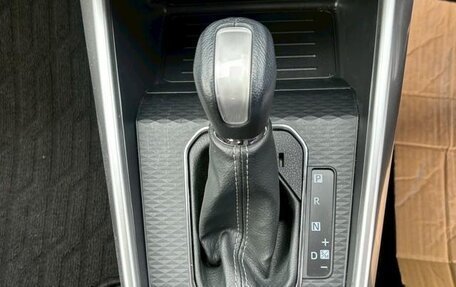 Toyota Raize I, 2023 год, 1 187 000 рублей, 22 фотография