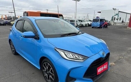 Toyota Yaris, 2023 год, 1 054 018 рублей, 3 фотография