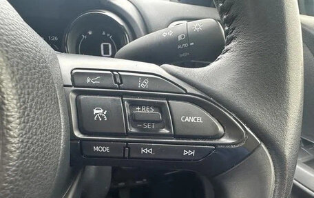 Toyota Yaris, 2023 год, 1 054 018 рублей, 18 фотография