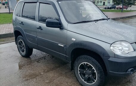 Chevrolet Niva I рестайлинг, 2012 год, 400 000 рублей, 3 фотография