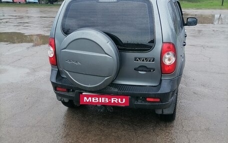 Chevrolet Niva I рестайлинг, 2012 год, 400 000 рублей, 4 фотография