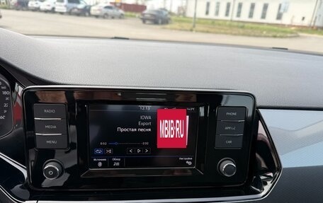 Volkswagen Polo VI (EU Market), 2022 год, 1 800 000 рублей, 17 фотография