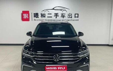 Volkswagen Tiguan II, 2023 год, 2 610 000 рублей, 2 фотография