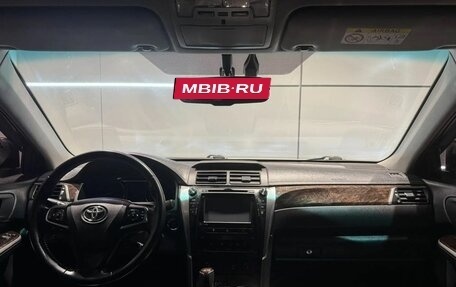 Toyota Camry, 2015 год, 2 180 000 рублей, 10 фотография