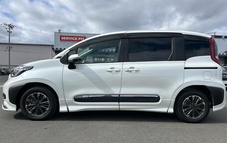Toyota Sienta, 2022 год, 1 472 000 рублей, 4 фотография