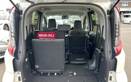 Toyota Sienta, 2022 год, 1 472 000 рублей, 37 фотография