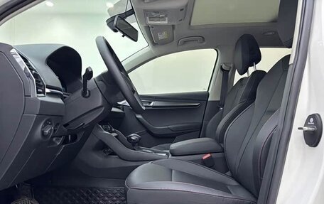 Skoda Karoq I, 2023 год, 1 760 333 рублей, 9 фотография