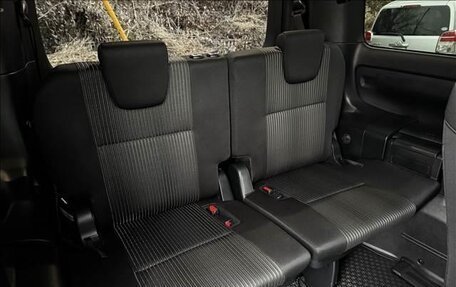 Toyota Voxy III, 2018 год, 1 672 000 рублей, 24 фотография