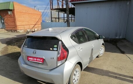 Toyota Aqua I, 2016 год, 850 000 рублей, 2 фотография