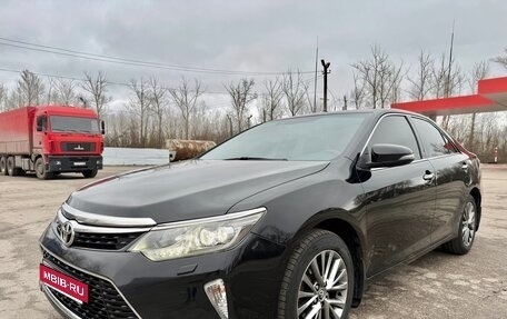 Toyota Camry, 2017 год, 1 890 000 рублей, 1 фотография