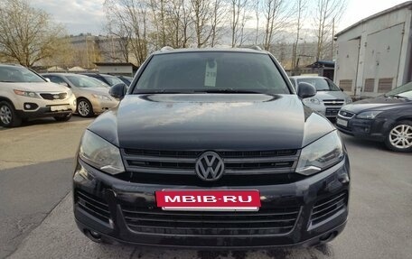 Volkswagen Touareg III, 2010 год, 1 499 000 рублей, 2 фотография
