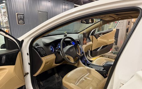 Hyundai Sonata VI, 2010 год, 1 300 000 рублей, 3 фотография