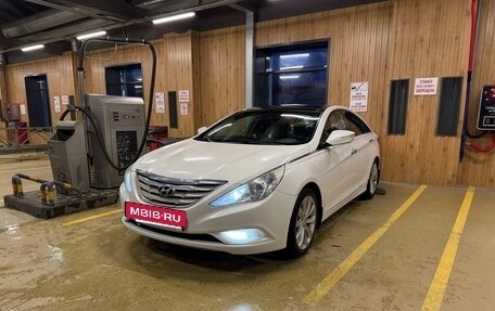 Hyundai Sonata VI, 2010 год, 1 300 000 рублей, 11 фотография