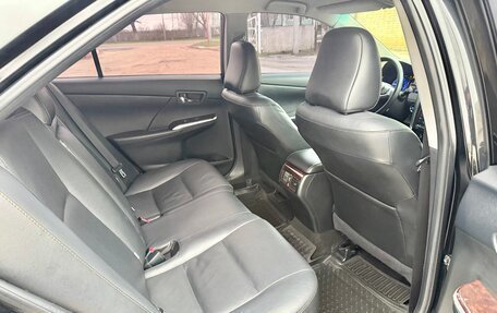 Toyota Camry, 2017 год, 1 890 000 рублей, 37 фотография