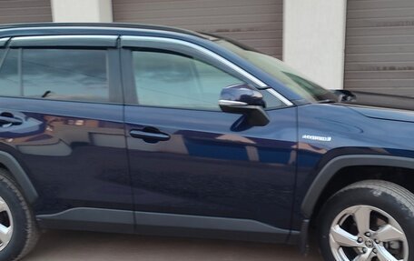 Toyota RAV4, 2021 год, 4 200 000 рублей, 7 фотография
