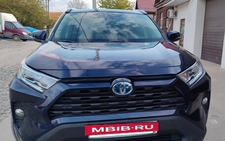 Toyota RAV4, 2021 год, 4 200 000 рублей, 5 фотография