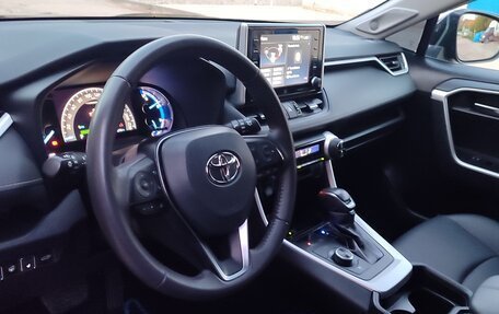 Toyota RAV4, 2021 год, 4 200 000 рублей, 17 фотография