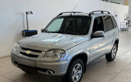 Chevrolet Niva I рестайлинг, 2016 год, 699 000 рублей, 1 фотография