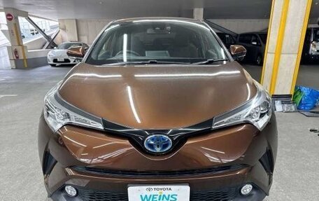 Toyota C-HR I рестайлинг, 2017 год, 1 200 000 рублей, 2 фотография