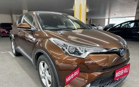 Toyota C-HR I рестайлинг, 2017 год, 1 200 000 рублей, 3 фотография