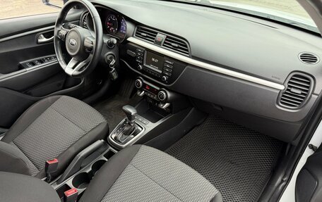 KIA Rio IV, 2018 год, 1 595 000 рублей, 9 фотография