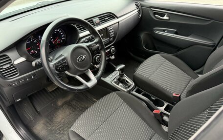 KIA Rio IV, 2018 год, 1 595 000 рублей, 7 фотография