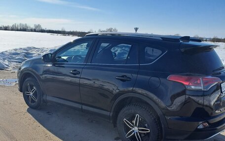 Toyota RAV4, 2018 год, 2 748 000 рублей, 2 фотография