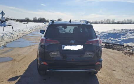 Toyota RAV4, 2018 год, 2 748 000 рублей, 5 фотография