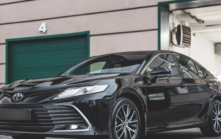 Toyota Camry, 2021 год, 2 849 000 рублей, 1 фотография