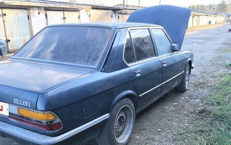 BMW 5 серия, 1985 год, 250 000 рублей, 3 фотография