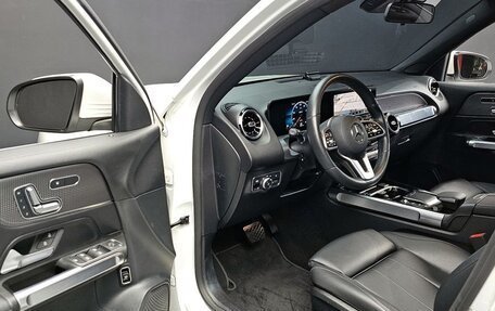 Mercedes-Benz GLB, 2022 год, 3 642 000 рублей, 10 фотография