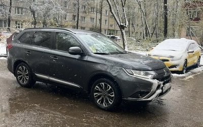 Mitsubishi Outlander III рестайлинг 3, 2022 год, 3 200 000 рублей, 1 фотография