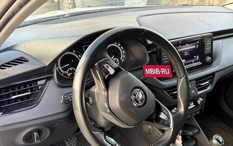 Skoda Rapid II, 2022 год, 1 500 000 рублей, 2 фотография