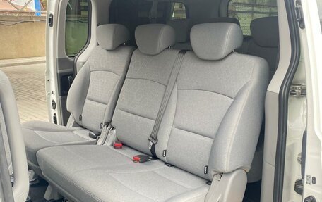 Hyundai H-1 II рестайлинг, 2021 год, 4 500 000 рублей, 6 фотография