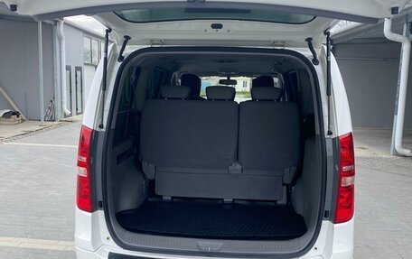 Hyundai H-1 II рестайлинг, 2021 год, 4 500 000 рублей, 5 фотография