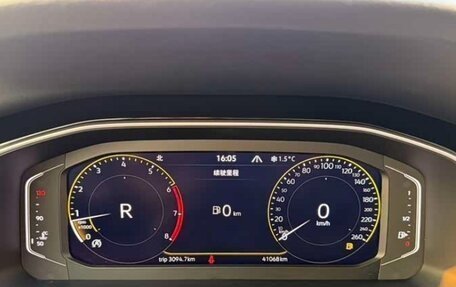 Volkswagen Bora, 2023 год, 1 650 000 рублей, 8 фотография