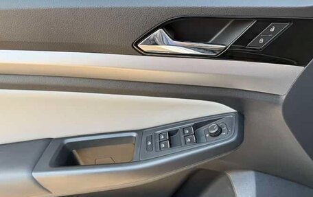 Volkswagen Bora, 2023 год, 1 650 000 рублей, 9 фотография