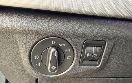 Volkswagen Bora, 2023 год, 1 650 000 рублей, 10 фотография