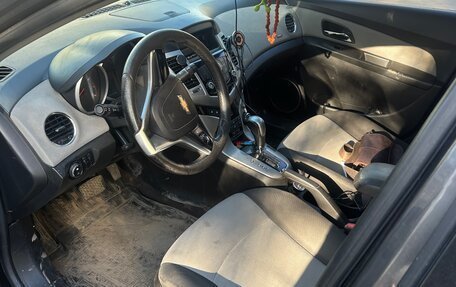 Chevrolet Cruze II, 2011 год, 530 000 рублей, 2 фотография