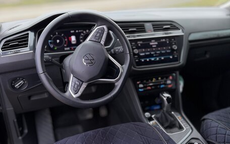 Volkswagen Tiguan II, 2021 год, 3 600 000 рублей, 5 фотография