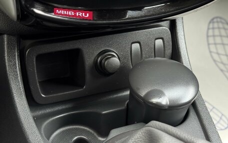 Nissan Terrano III, 2015 год, 985 000 рублей, 23 фотография