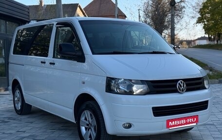 Volkswagen Caravelle T5, 2013 год, 2 150 000 рублей, 10 фотография