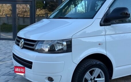 Volkswagen Caravelle T5, 2013 год, 2 150 000 рублей, 9 фотография
