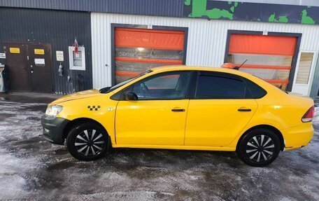 Volkswagen Polo VI (EU Market), 2017 год, 550 000 рублей, 2 фотография