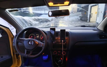 Volkswagen Polo VI (EU Market), 2017 год, 550 000 рублей, 9 фотография