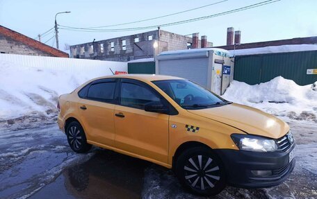 Volkswagen Polo VI (EU Market), 2017 год, 550 000 рублей, 4 фотография