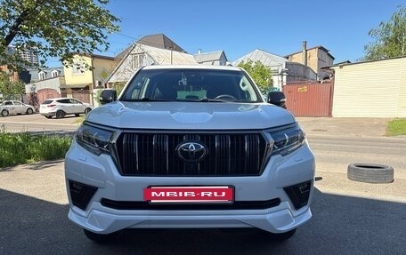 Toyota Land Cruiser Prado 150 рестайлинг 2, 2020 год, 6 800 000 рублей, 5 фотография